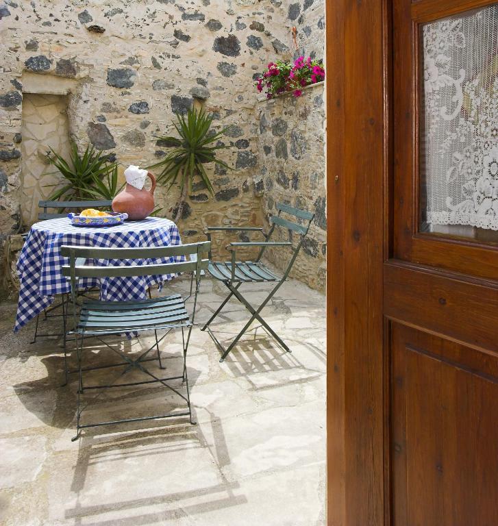 Blue Cottage Apsiou الغرفة الصورة