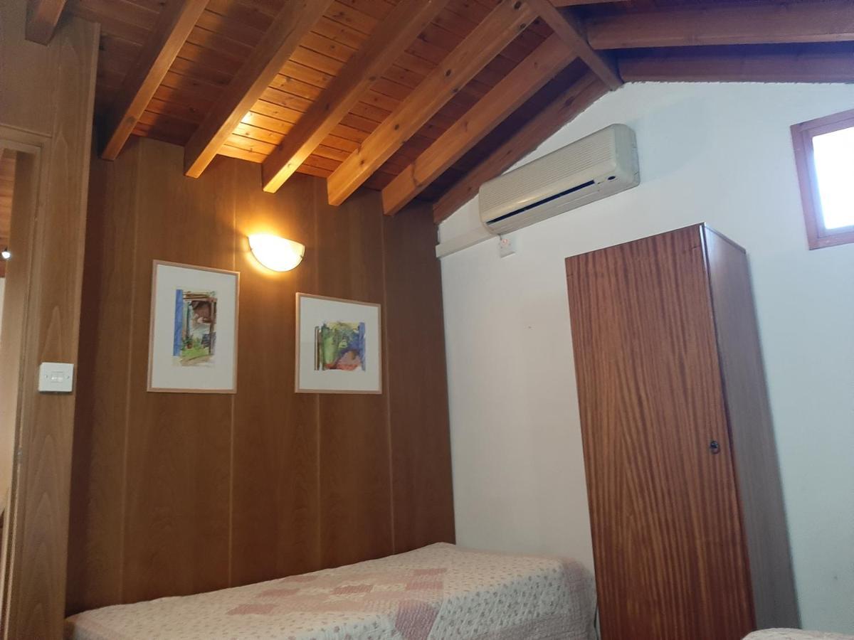Blue Cottage Apsiou المظهر الخارجي الصورة