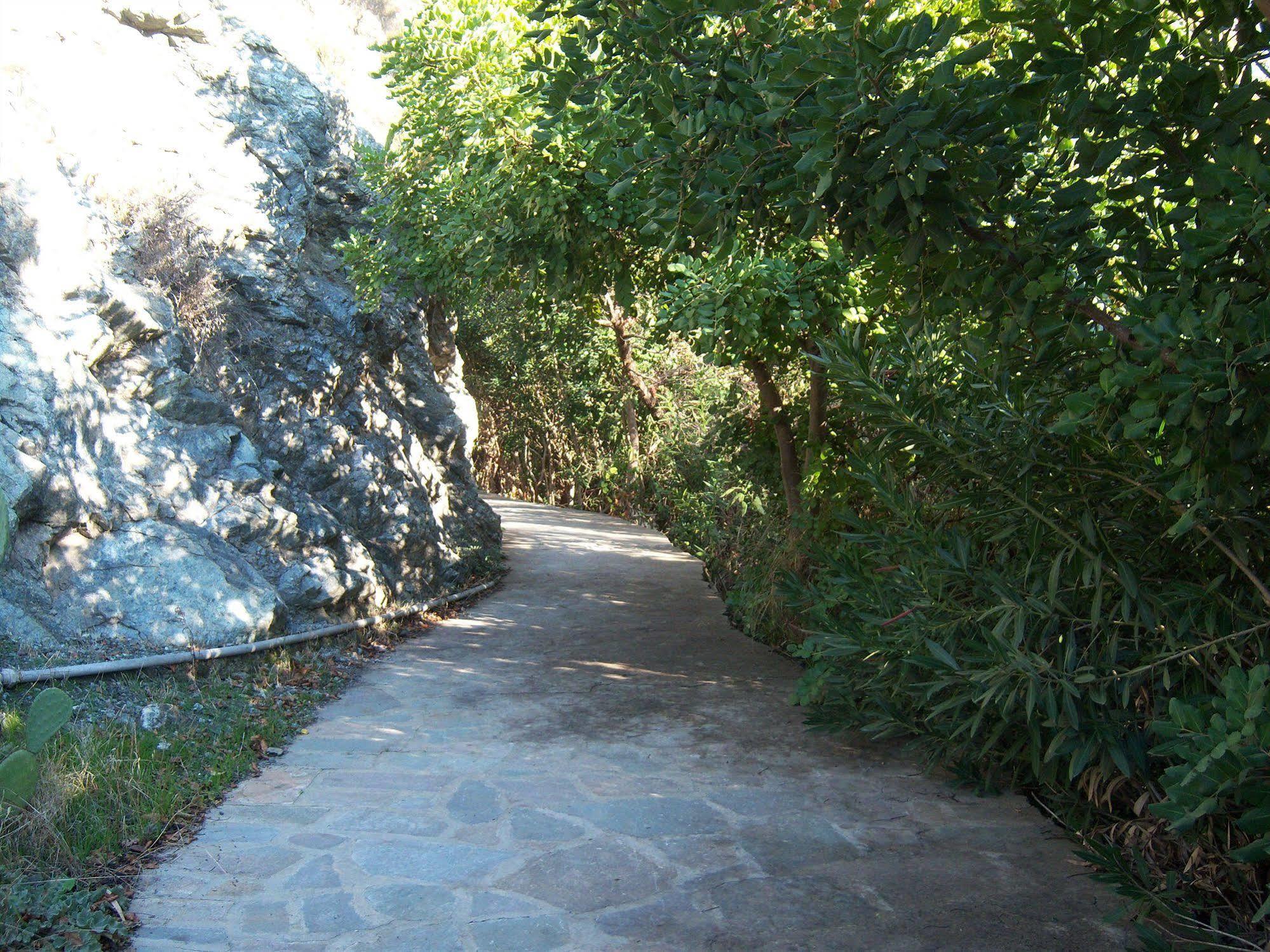 Blue Cottage Apsiou المظهر الخارجي الصورة